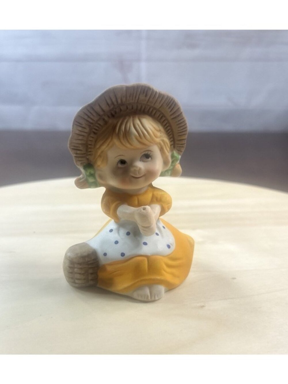 Artmark Small 4” Ceramic Girl Figurine w/ Bonnet Hat Hand painted Incense holder
